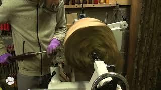 Woodturning - From Log To Natural Edge Bowl