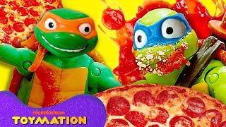 Teenage Mutant Ninja Turtles Cook Pizza with REAL Food!  | TMNT Toys | Toymation