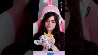 Hannah OwO is such a QUEEN! #egirl #hannahowo