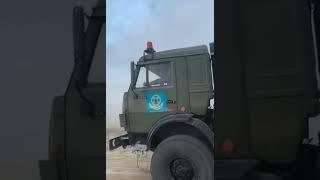 На внедорожниках заблокировали военную автоколонну Мангистауцы в степи