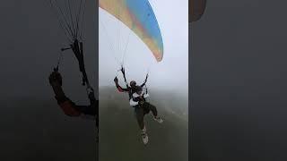 Paragliding in vagamon! எத்தனை பேருக்கு இப்படி பறக்க ஆசை! #shorts #paragliding #vagamon #travel