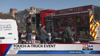 Waco kids get up close with city vehicles