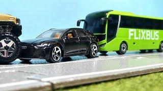 Car Crash 2: Interstate Road Accident | Stopmotion Diecast