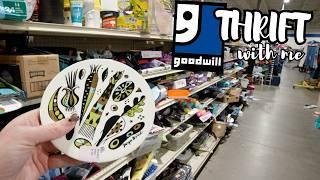 Thrift With Me at the BIGGEST GOODWILL | Reselling | Crazy Lamp Lady