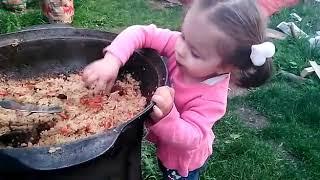 Какая большая миска.