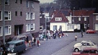 Amstenrade 1973 Paaseieren zoeken in het kasteelpark