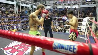 Tyler PhuketTopTeam Australia vs Yodpech Thailand – Muay Thai fight 30 Nov 2016