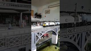 Bremsenfunken bei der ESU Claas Br 247 #modellbahn #modelleisenbahn
