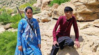 Nomadic tradition: Mehdi and Sakineh's help to Sakineh's family in moving to Sardsir region