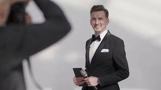 Ведущий Артем Абрамов