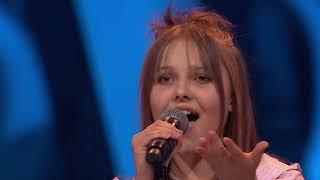 Trenerzy The Voice Kids oniemieli! Karolina Jasińska i jej fenomenalny głos rozbił bank!