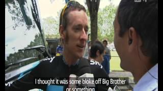 Bradley Wiggins teases a French TV reporter