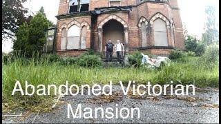 Abandoned Victorian mansion Explore