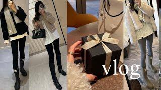 vlog_ 200만원대 샤넬 머플러랑 5만원대 h&m 흐앤므 옷 믹스매치하기 코코크러쉬 언박싱 화이트골드에 눈뜨다 (그만 눈감어), 쇼핑브이로그, 일상브이로그