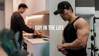 A DAY IN MY LIFE | 9-5 job, Content Creation, Gym, Eating