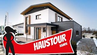 Haustour: Plus-Energie-Haus für Selbstversorger? Modernes Einfamilienhaus von Kampa | Hausbau Helden