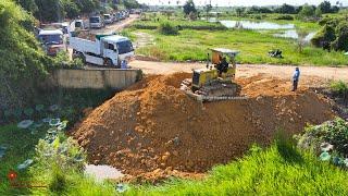 WOW NEW PROJECT.!! Huge Pond Landfill UP Using 50 Trucks 5Ton With KOMATS'U Bulldozer Push Soil Fill