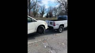 Using a pickup truck with a hidden wheellift to tow a minivan !  2025 towing !
