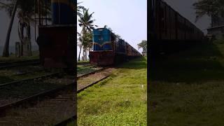Class M8 diesel locomotive    | Indian ALCo WDM2 Locomotive | Sri Lanka | coast line