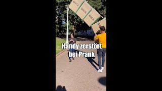 Anwalt reagiert: Handy zerstört bei PrankHerr Anwalt #Shorts