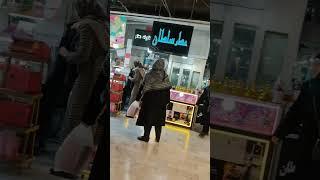 یه روز پاییزی در مسیر خانه به مغازه گذر از خیابان تربیت پاساژ شمس بازار بزرگ تبریز