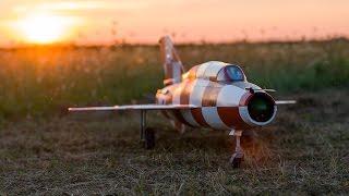 MiG-21UMD scratchbuild HRZ RC parkjet - trailer