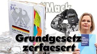 Grundgesetz zerfaesert