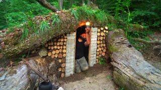 Building a Secret Shelter Deep Inside Big Tree - Bushcraft Survival Camping