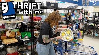 That's a NO BRAINER | Goodwill Thrift With Me | Reselling