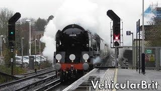 35028 "Clan Line" obliterates Winchester at 75MPH with "The King Alfred" - 10/2/2018