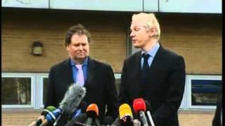 UK court sets extradition hearing for WikiLeaks founder.flv