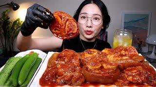 야들 쫀득! 쏙 쏙! 빠지는 매콤 우족찜 SPICY BRAISED BEEF FEET FIRE SAUCE MUKBANG EATING SOUND