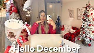 Hello December; darker hair, christmas haul & a cosy day | Sophie Faye