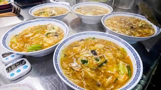 Fried rice chef at popular Nara restaurant with 50 years of history.