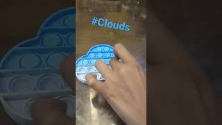 Satisfying cloud pop it