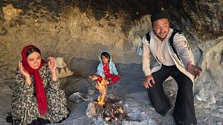 Breaking the tradition: running away of nomadic boys and girls to the harsh mountains