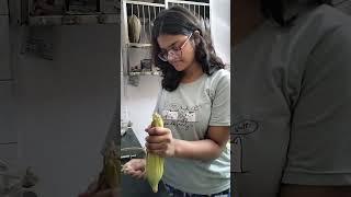 Corn  #sweet #corn #bhutta #areyouhungry #foodiewe  #sosaute # explore #youtube #ytshorts