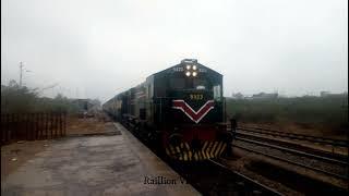 ARRIVAL AT BHALWAL | MILLAT EXPRESS| RAILLION VLOGS  | PAKISTANI TRAIN MAN | PHA 20 LEADING TRAIN