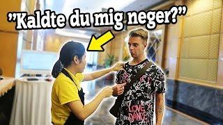 Mine mest akavede øjeblikke, samlet i en video