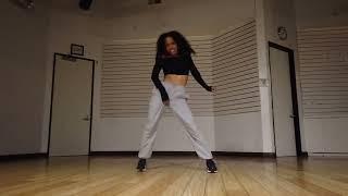 Dominique Domingo// Ravyn Lenae “Xtasy”// Cat Rendic Choreography