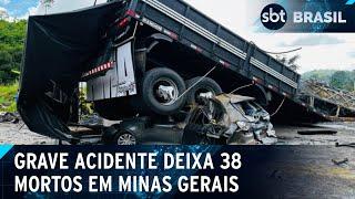 Número de mortes em acidente com ônibus em Teófilo Otoni (MG) passa de 30 | SBT Brasil (21/12/24)