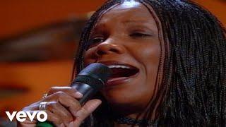 Lynda Randle - When I Get to the End of the Way [Live]