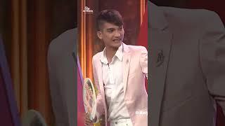 Tán gái "có văn hóa" như Mạc Văn Khoa thì Á hậu Hoàng Oanh cũng phải xiêu lòng #macvankhoa #shorts