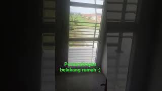 Pemandangan dari Balkon Rumah :)