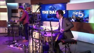 The Darcys perform live on The 5