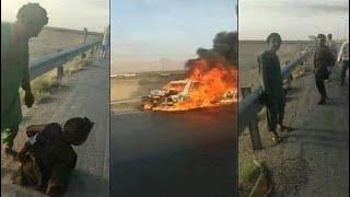 «خودروی مهاجران افغانستانی پس از شلیک پلیس ایران به تایر آن آتش گرفته»