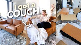 MY COUCH IS HERE!!