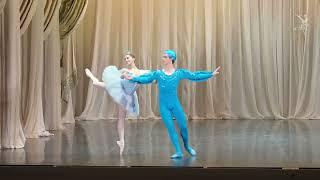 Alisa Barinova, Taiga Kodama-Pomfret - Bluebird Pas de Deux (Vaganova Academy)