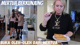 MERTUA BERKUNJUNG DAPAT OLEH-OLEH | BIKN LUMPIA BUAT MERTUA