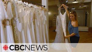 Should you tip your wedding dress consultant?